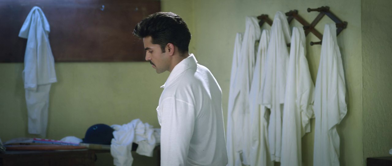 Azhar (2016) BluRay Hindi 720p x264 AVC HE-AAC 2.0 ESub.mkv.0000